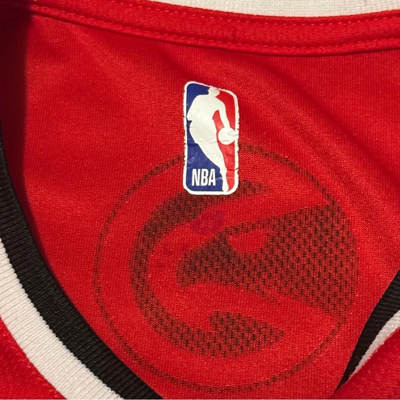 Trae Young #11 Atlanta Hawks NBA Men's Red Jersey - Picture 3 of 7